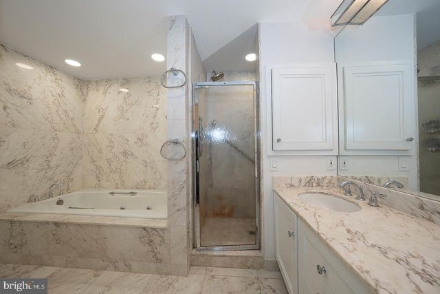 39 FAIRVIEW RD, Penn Valley, PA 19072