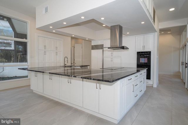 39 FAIRVIEW RD, Penn Valley, PA 19072