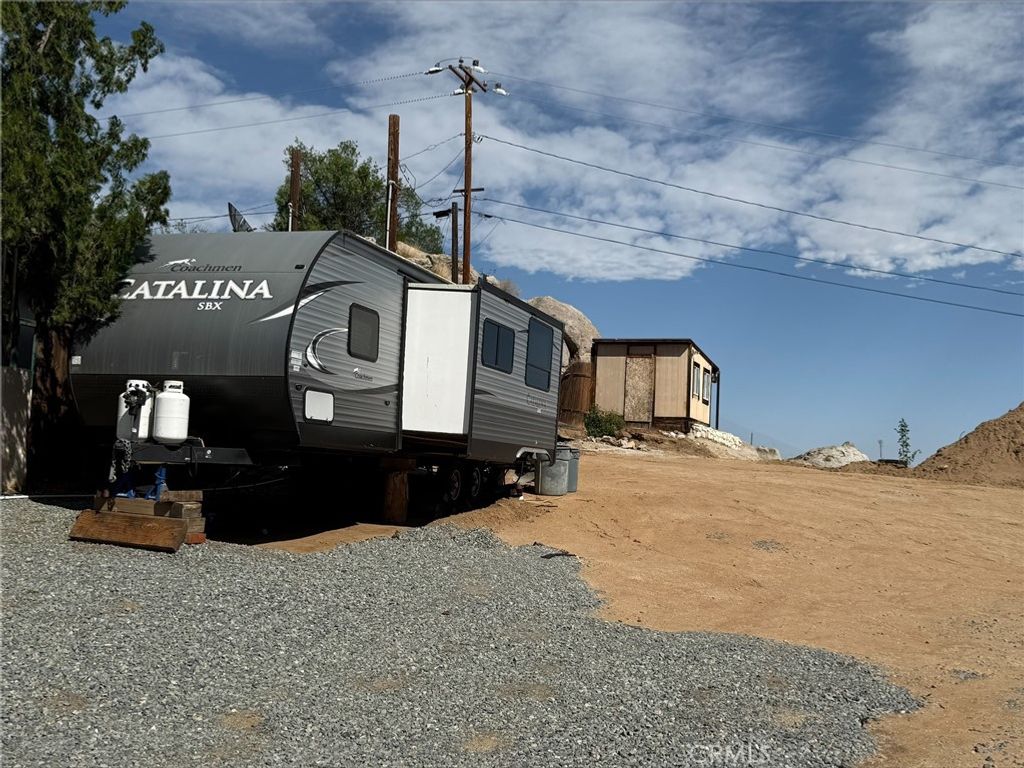 315 Cochise, Perris, CA 92570 — exterior