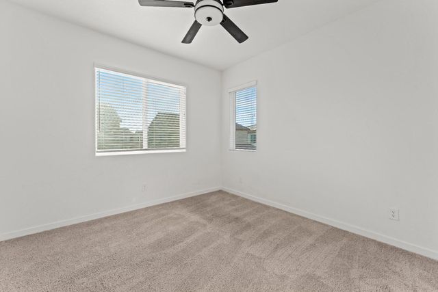 6001 Firelight Dr, Roseville, CA 95747