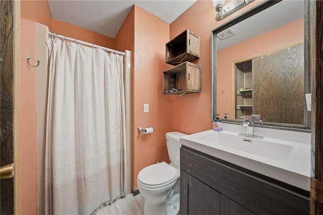 232 E MD Street, Cadott, WI 54727