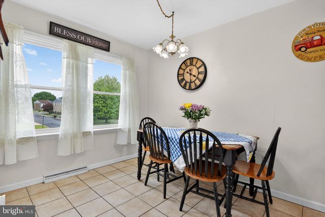 824 WOODLAWN DRIVE, Chambersburg, PA 17201