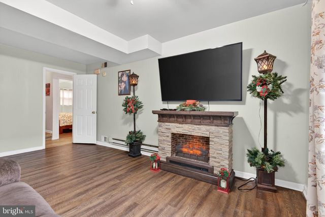 824 WOODLAWN DRIVE, Chambersburg, PA 17201