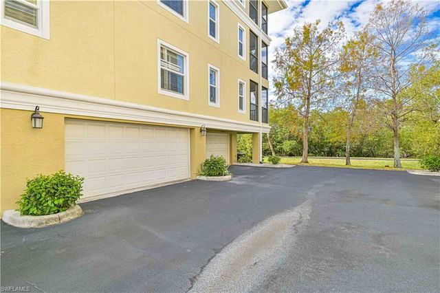 10090 Lake Cove DR # 201, Fort Myers, FL 33908