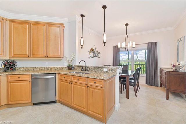 10090 Lake Cove DR # 201, Fort Myers, FL 33908