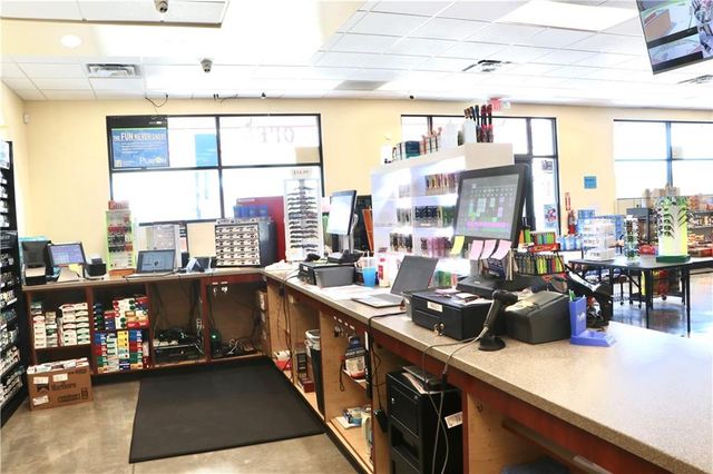 17520 New Trails Pkwy Parkway, Gardner, KS 66030