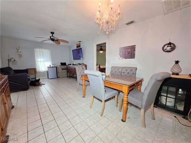 2210 SE 5th TER, Cape Coral, FL 33990