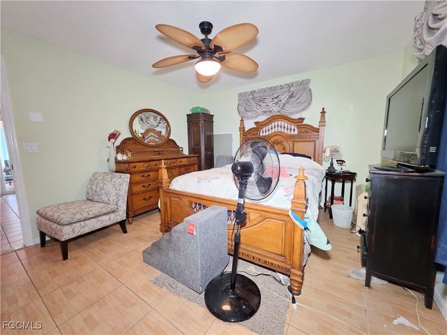 2210 SE 5th TER, Cape Coral, FL 33990