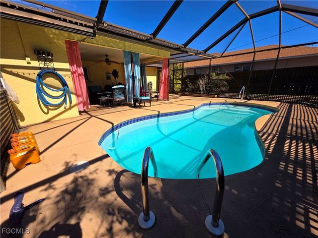 2210 SE 5th TER, Cape Coral, FL 33990