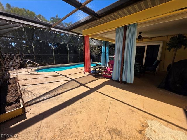 2210 SE 5th TER, Cape Coral, FL 33990