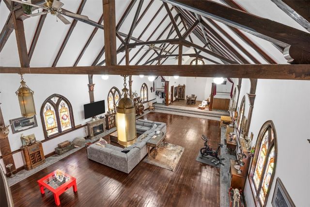 230 E Market Street, Lisbon, IA 52253