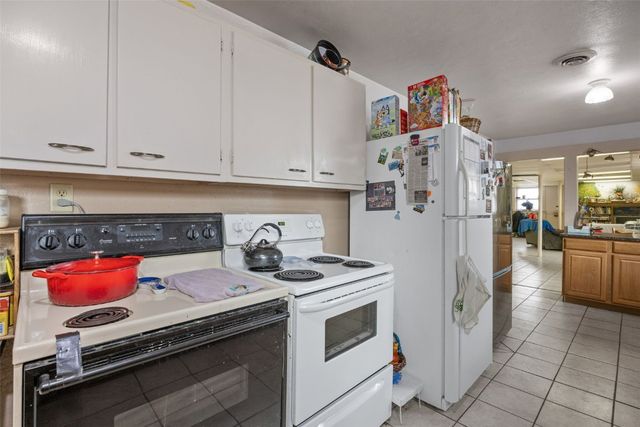 230 E Market Street, Lisbon, IA 52253