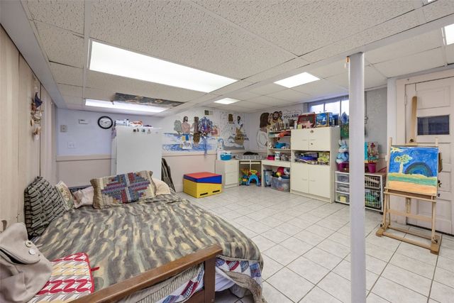 230 E Market Street, Lisbon, IA 52253