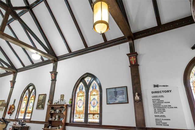 230 E Market Street, Lisbon, IA 52253