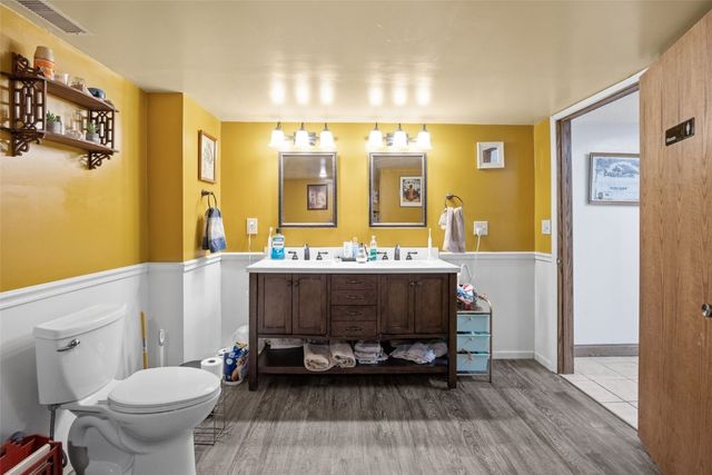 230 E Market Street, Lisbon, IA 52253