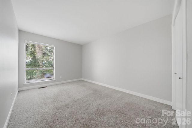 4340 N Center Street 203, Hickory, NC 28601