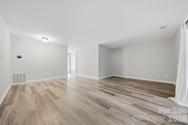 4340 N Center Street 203, Hickory, NC 28601