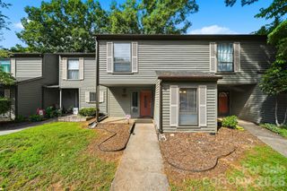 4340 N Center Street 203, Hickory, NC 28601