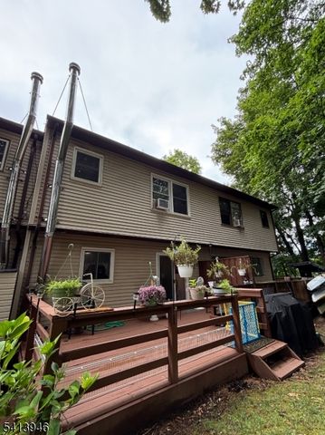 26 Wyker Rd, Franklin Boro, NJ 07416