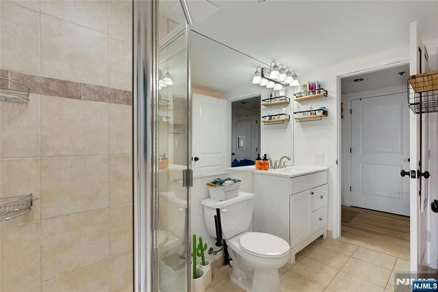 700 1st Street 6H, Hoboken, NJ 07030