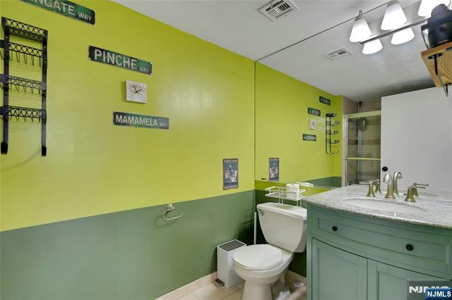 700 1st Street 6H, Hoboken, NJ 07030
