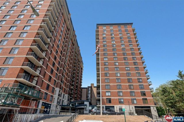 700 1st Street 6H, Hoboken, NJ 07030