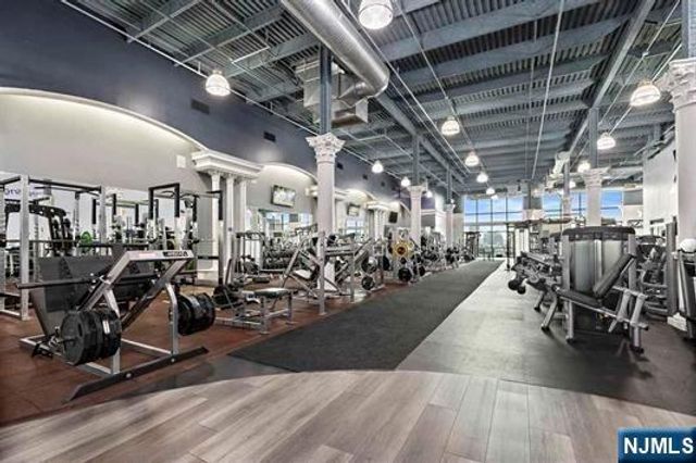 700 1st Street 6H, Hoboken, NJ 07030