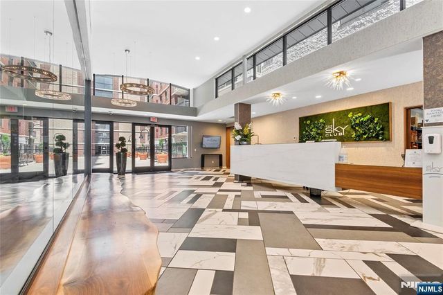 700 1st Street 6H, Hoboken, NJ 07030