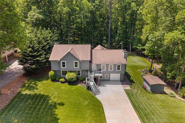 2974 Caldwell Circle, Suwanee, GA 30024