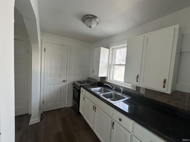 1217 N Second Avenue, Evansville, IN 47710