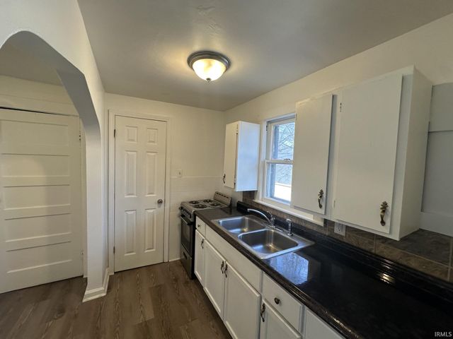 1217 N Second Avenue, Evansville, IN 47710