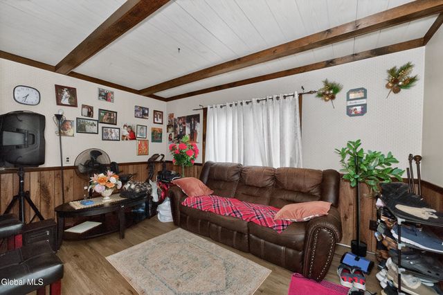 1064 Lexington Avenue, Schenectady, NY 12309