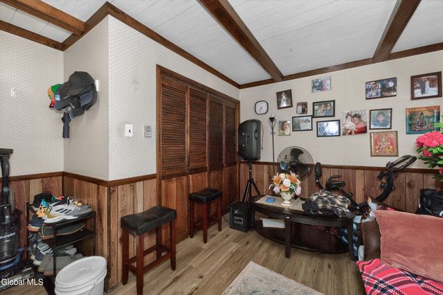 1064 Lexington Avenue, Schenectady, NY 12309