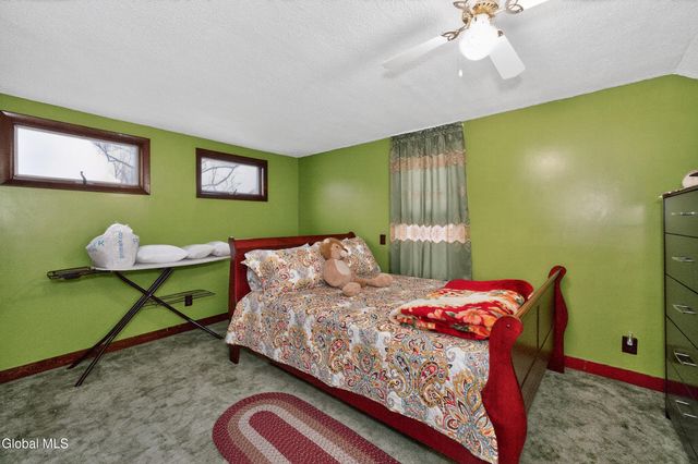 1064 Lexington Avenue, Schenectady, NY 12309