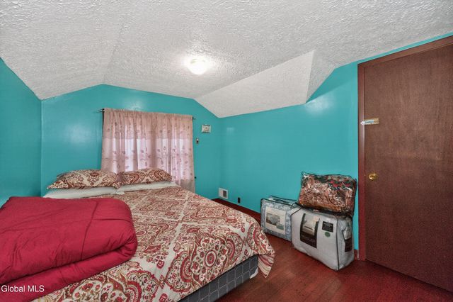 1064 Lexington Avenue, Schenectady, NY 12309