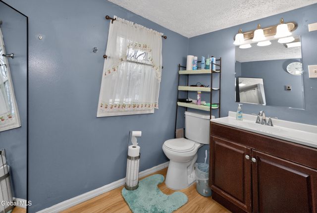 1064 Lexington Avenue, Schenectady, NY 12309