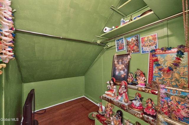 1064 Lexington Avenue, Schenectady, NY 12309