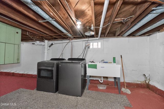 1064 Lexington Avenue, Schenectady, NY 12309