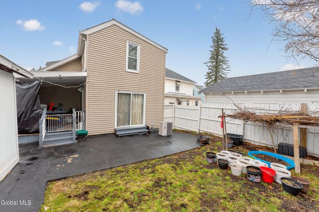 1064 Lexington Avenue, Schenectady, NY 12309