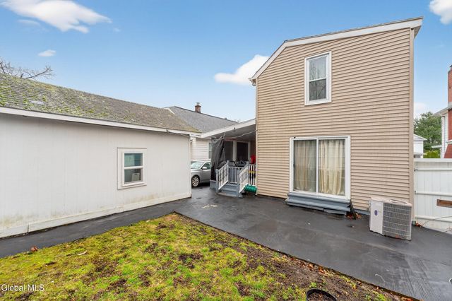 1064 Lexington Avenue, Schenectady, NY 12309