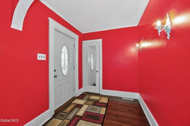 1064 Lexington Avenue, Schenectady, NY 12309