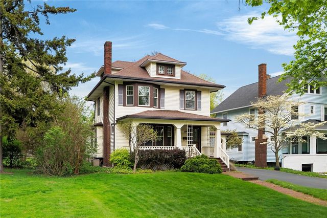 150 Deerfield Drive, Irondequoit, NY 14609