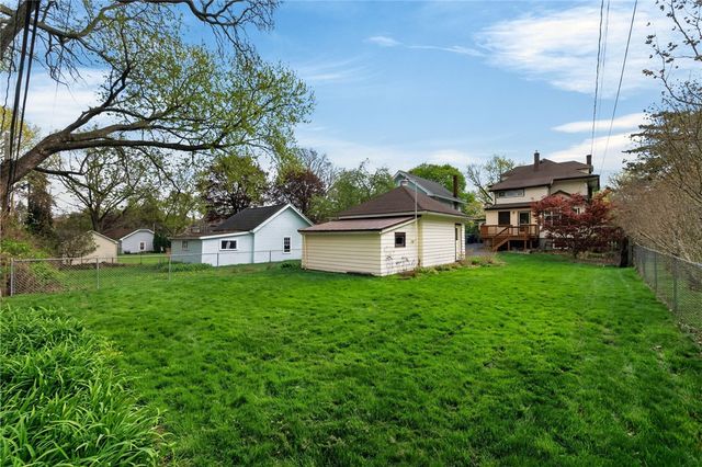 150 Deerfield Drive, Irondequoit, NY 14609