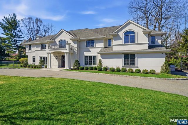 257 Truman Drive, Cresskill, NJ 07626