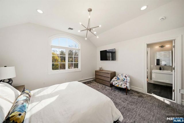257 Truman Drive, Cresskill, NJ 07626