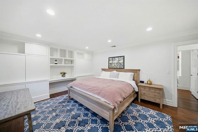 257 Truman Drive, Cresskill, NJ 07626
