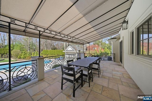 257 Truman Drive, Cresskill, NJ 07626
