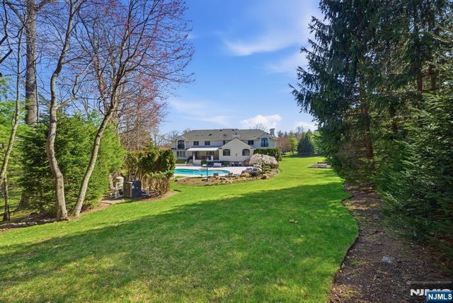 257 Truman Drive, Cresskill, NJ 07626