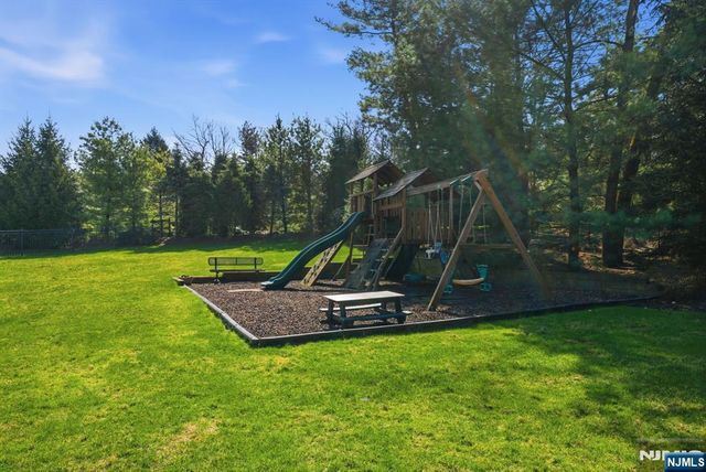 257 Truman Drive, Cresskill, NJ 07626