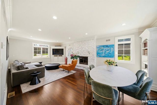 257 Truman Drive, Cresskill, NJ 07626